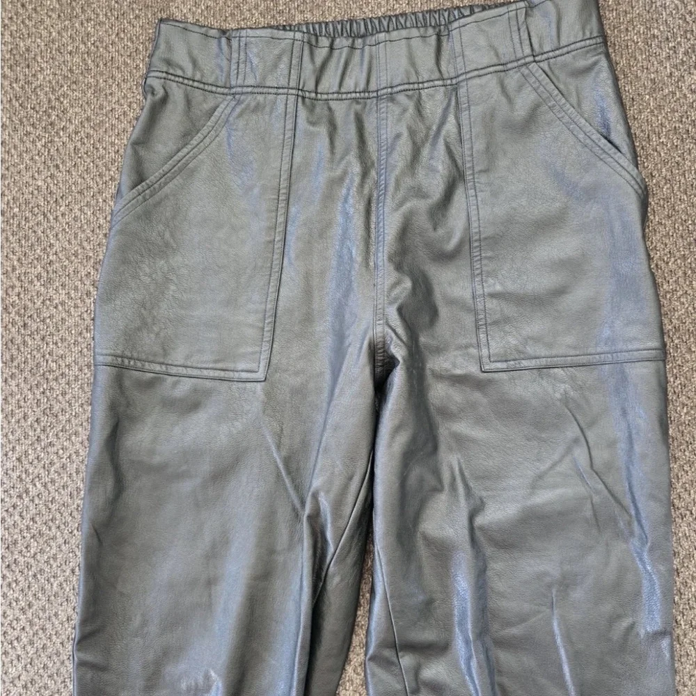 Spanx Pull On Leather Pants Small Women Gray Highrise Pocket Tapered Leg 28x29